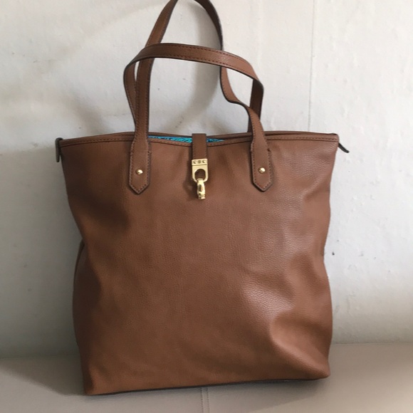 Tommy Hilfiger Handbags - Tommy Hilfiger Bag